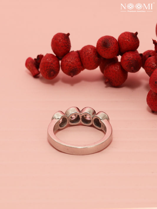 Swarovski. 925 Silver Ring. NOOMI.