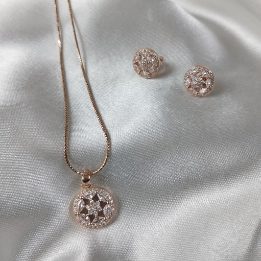Circle Charm Silver Pendant Set