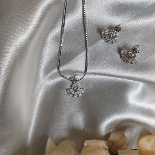 Blossom Drop Silver Pendant Set