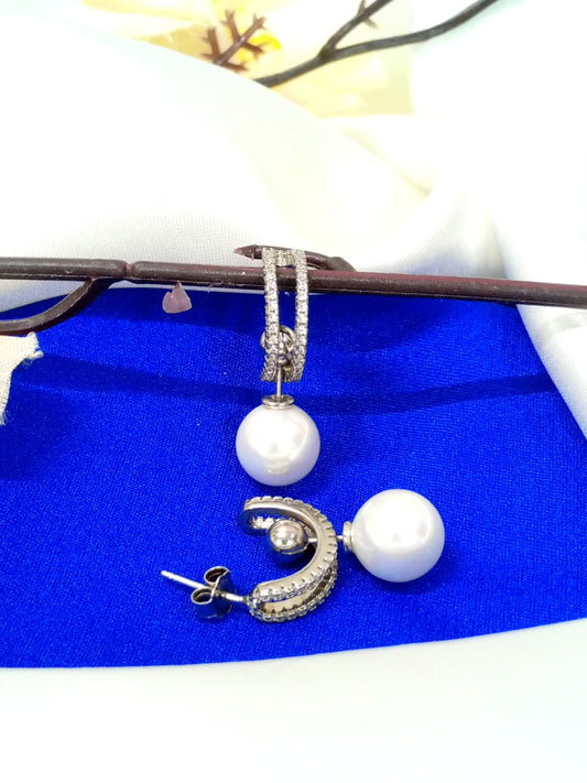 Pearl Drop Earrings