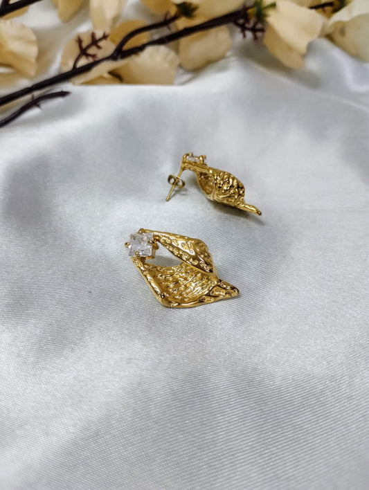 Elara Earrings