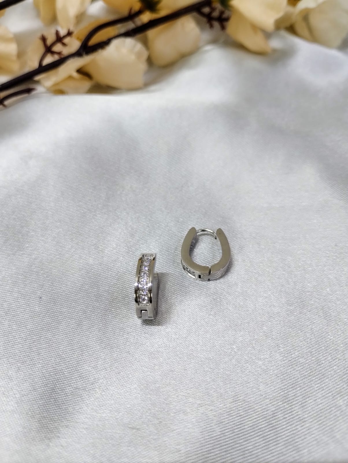 Tiny Hug Hoops