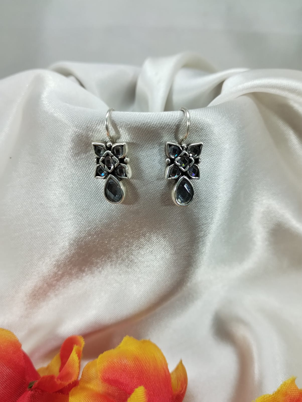 Zayna Earrings