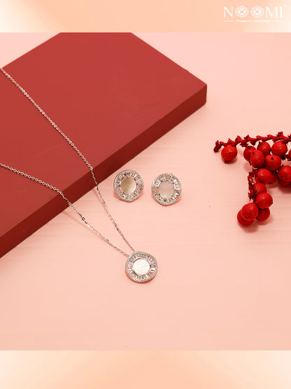 925 Silver. NOOMI. Designer Pendant Set