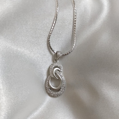 Infinity Pendant Set