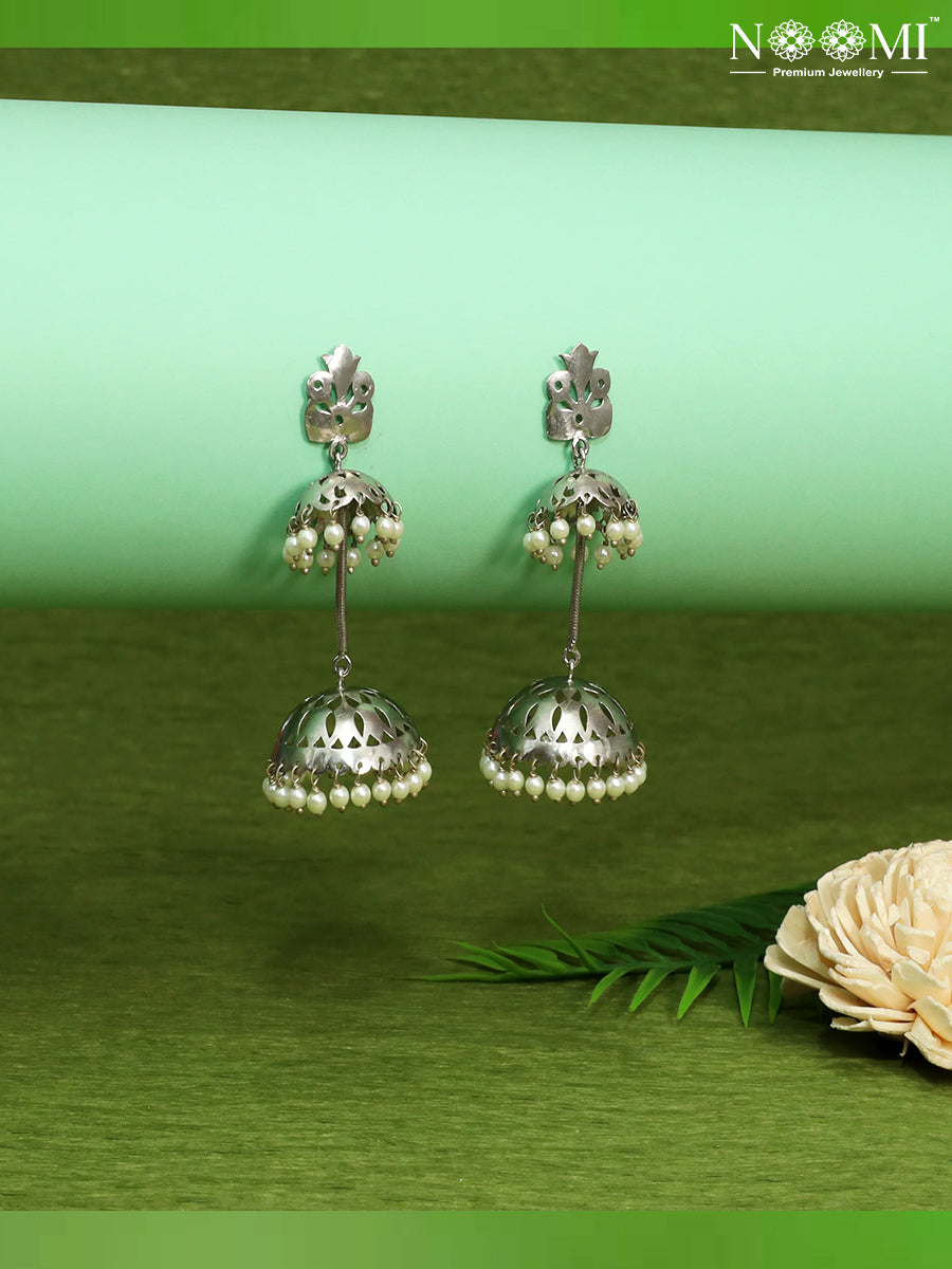 Silver Jhumka / Jhumki with pearls