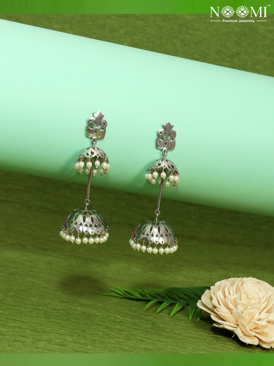 Silver Jhumka / Jhumki with pearls