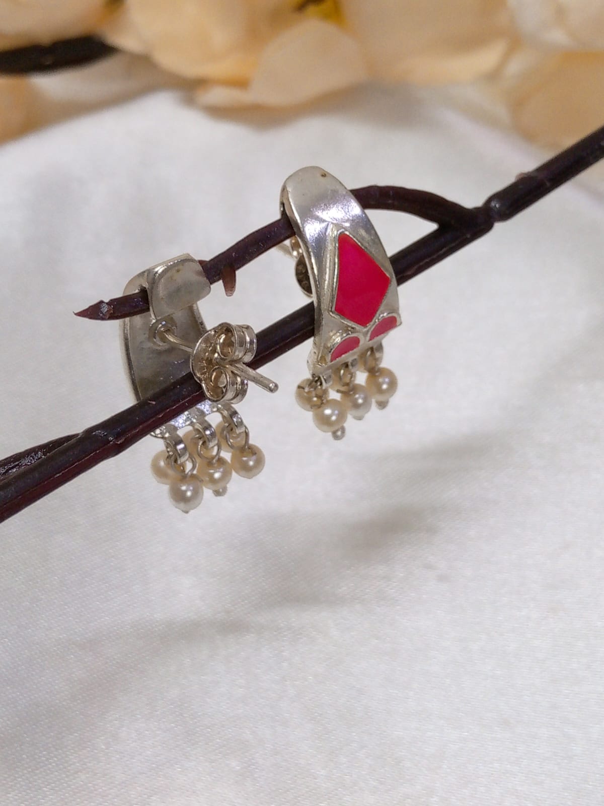 Nirvi earrings (Pink)