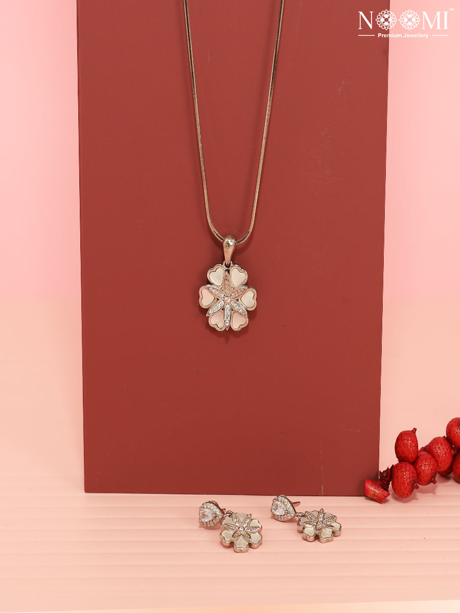 925 Silver NOOMI Designer Pendant Set