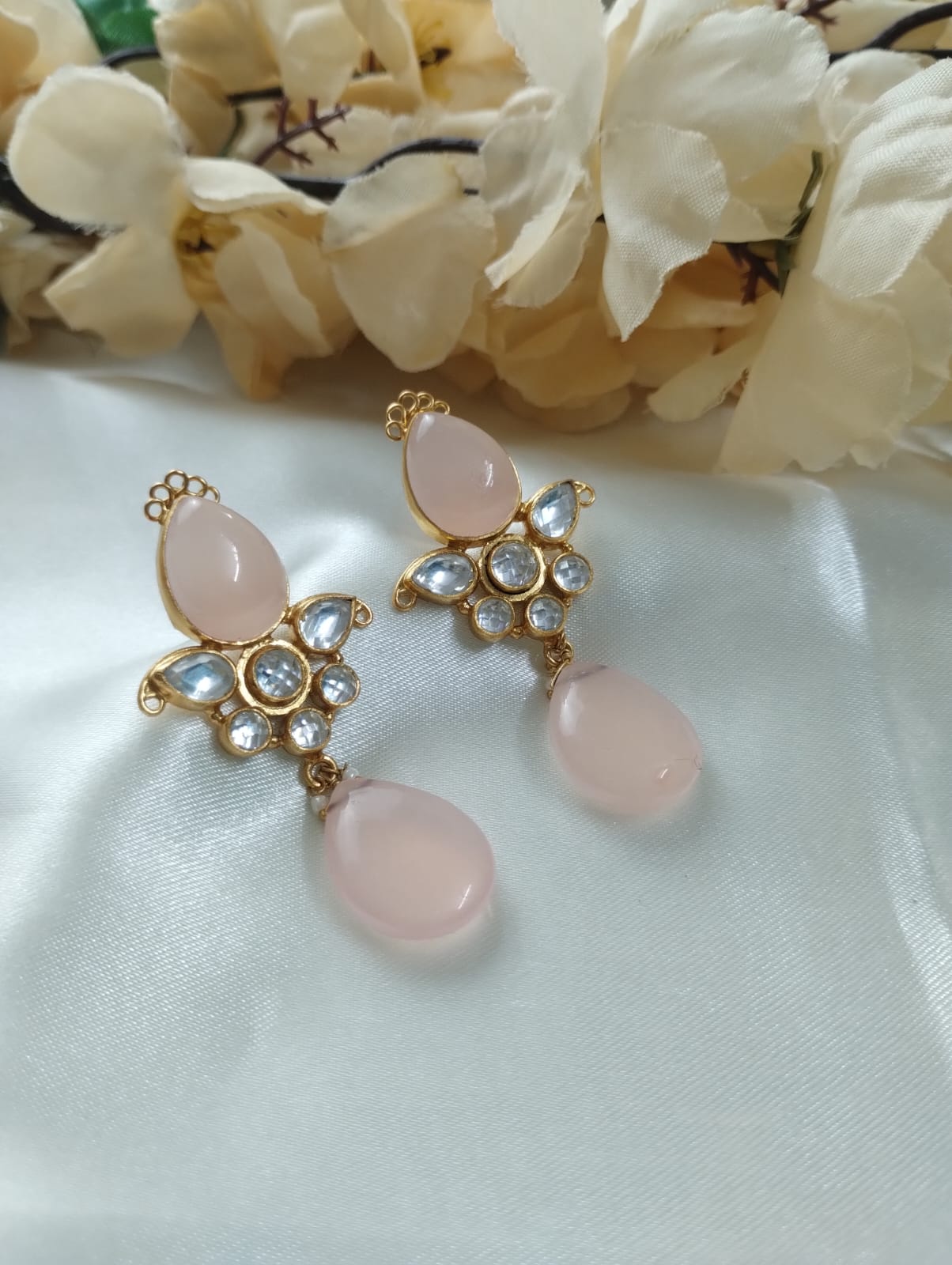 Aarya Earrings - Pink