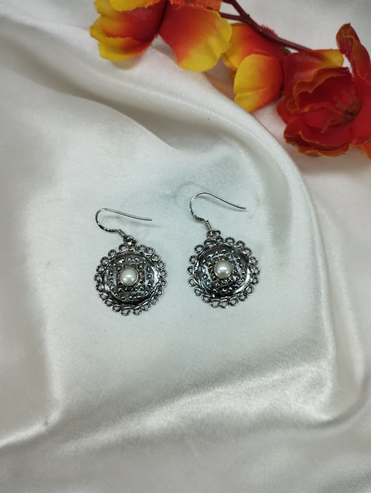 Noorika Earrings