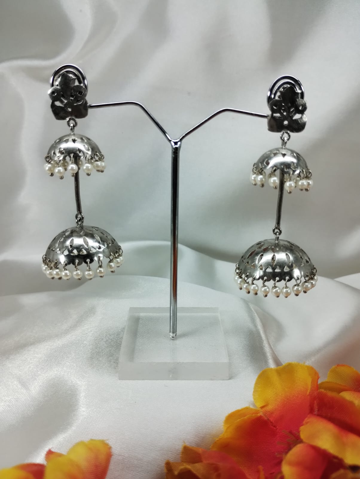 Rajsi Jhumka
