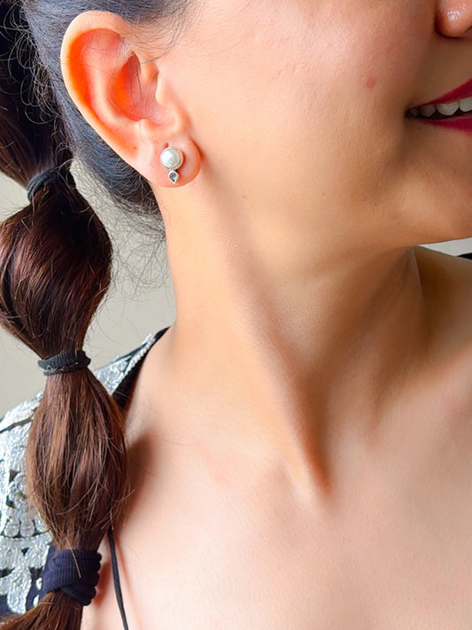 925 Silver with Pearl stud earring